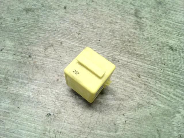 bontott BMW 3 E36 Relé