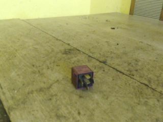 bontott BMW 3 E36 Relé