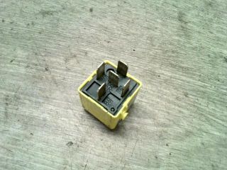 bontott BMW 3 E36 Relé