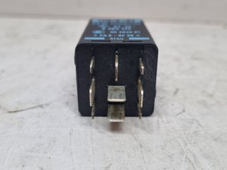 bontott BMW 3 E36 Relé