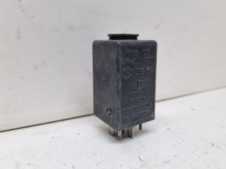 bontott BMW 3 E36 Relé