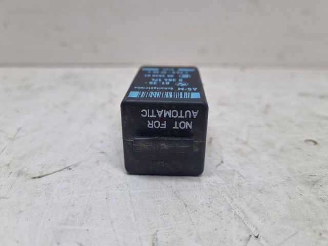 bontott BMW 3 E36 Relé