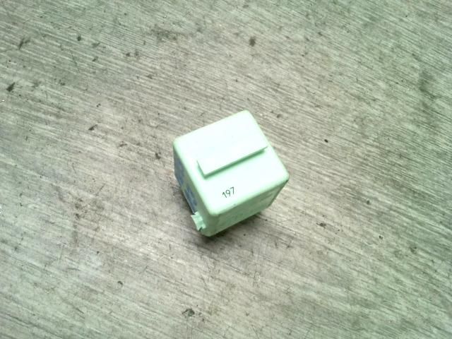 bontott BMW 3 E36 Relé