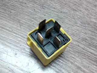 bontott BMW 3 E36 Relé