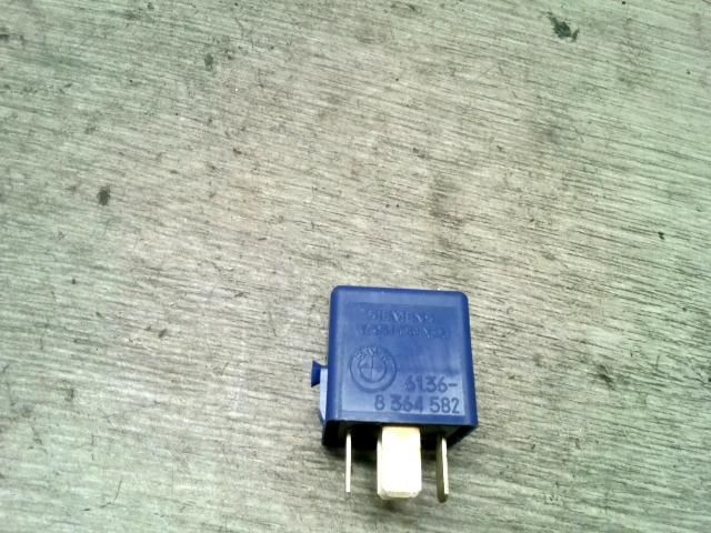 bontott BMW 3 E36 Relé