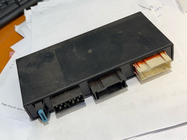 bontott BMW 3 E36 Riasztó Központ