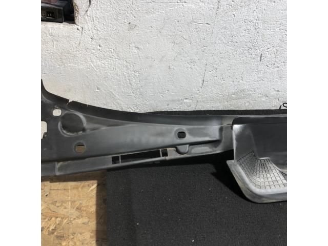 bontott BMW 3 E36 Szélvédő Takaró