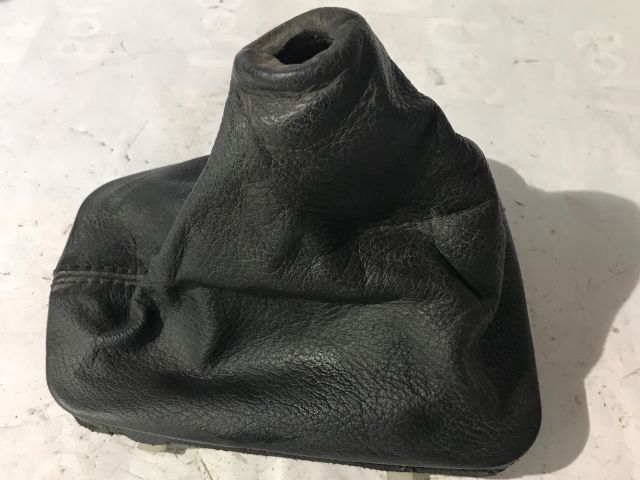 bontott BMW 3 E36 Váltószoknya