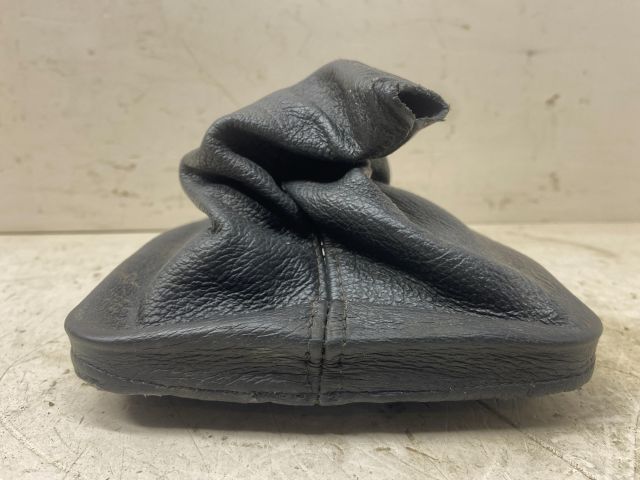 bontott BMW 3 E36 Váltószoknya