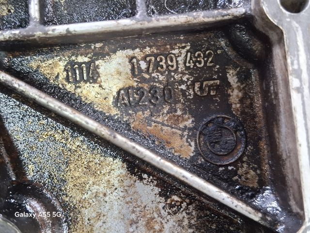 bontott BMW 3 E46 Alsó Vezérlés Burkolat