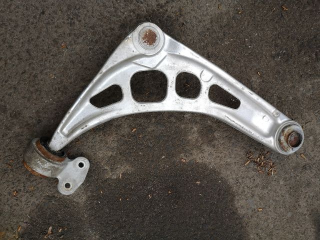 bontott BMW 3 E46 Bal első Lengőkar