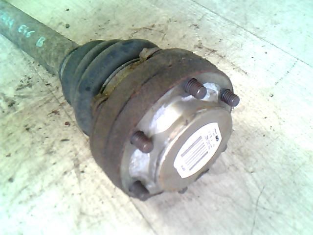 bontott BMW 3 E46 Bal hátsó Féltengely