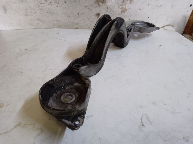 bontott BMW 3 E46 Differenciálmű Tartó Bak