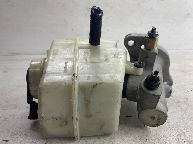 bontott BMW 3 E46 Főfékhenger