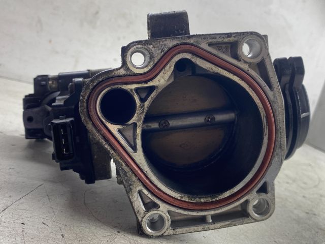 bontott BMW 3 E46 Fojtószelep (Mechanikus)