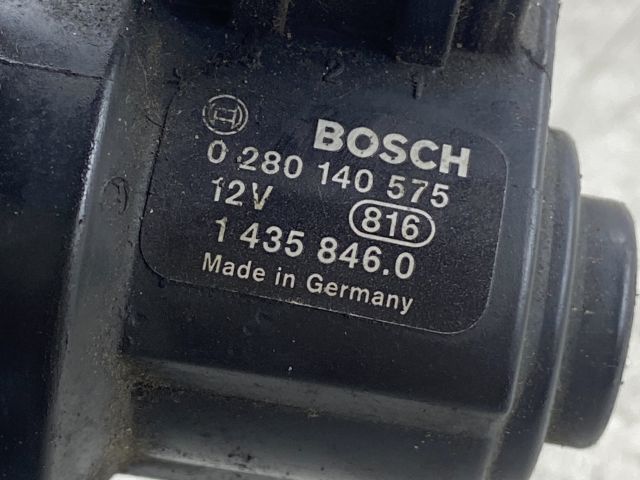 bontott BMW 3 E46 Fojtószelep (Mechanikus)