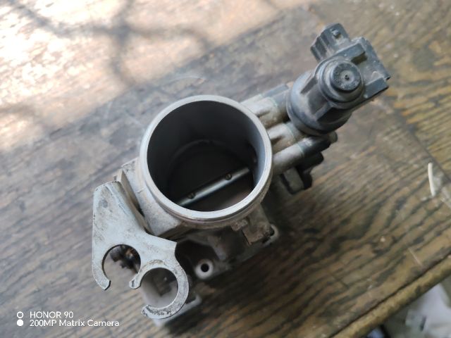 bontott BMW 3 E46 Fojtószelep (Mechanikus)