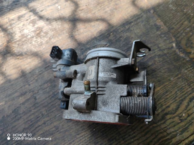 bontott BMW 3 E46 Fojtószelep (Mechanikus)