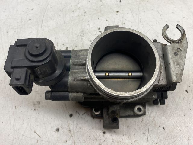 bontott BMW 3 E46 Fojtószelep (Mechanikus)