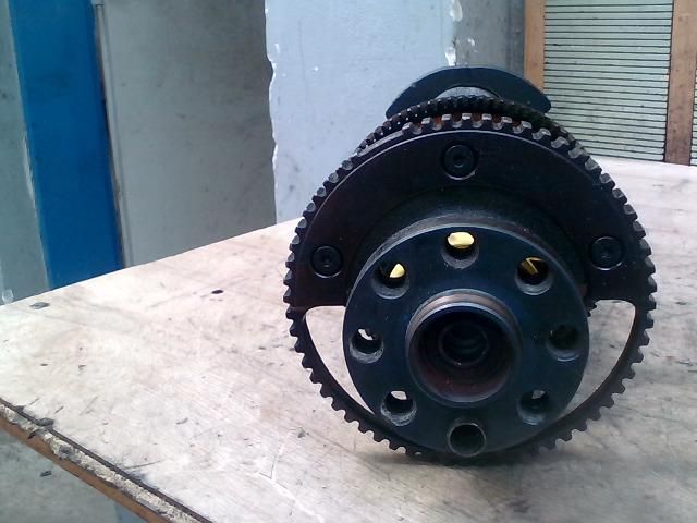 bontott BMW 3 E46 Főtengely Csapágysorral