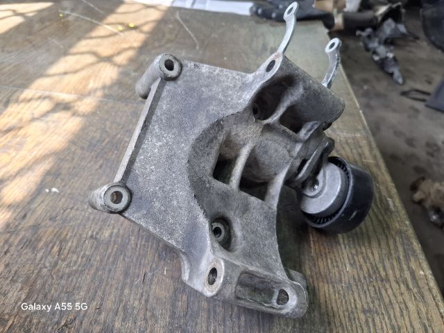 bontott BMW 3 E46 Generátor Tartó Bak