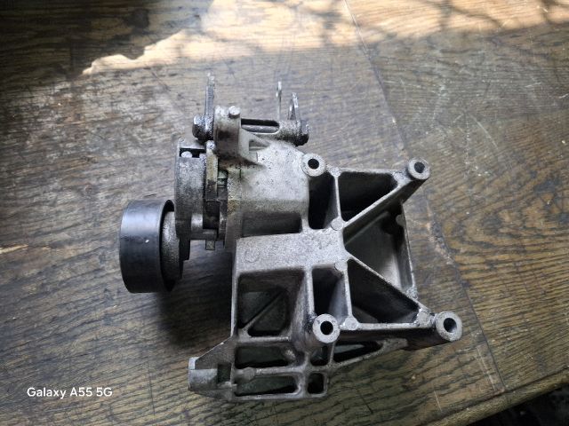 bontott BMW 3 E46 Generátor Tartó Bak