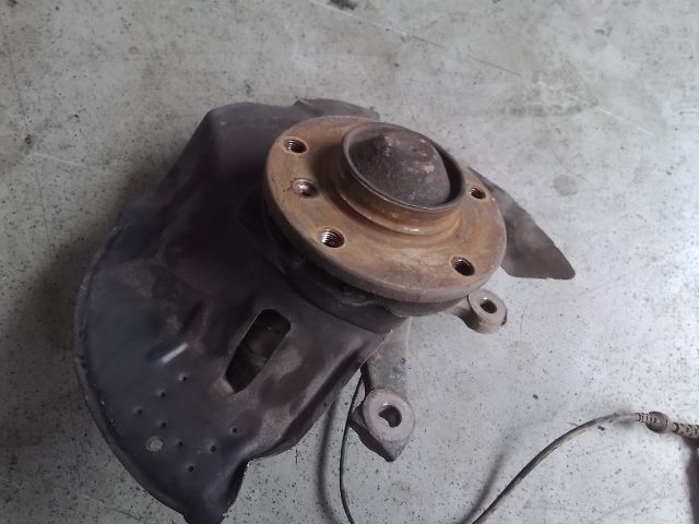 bontott BMW 3 E46 Jobb első Csonkállvány Kerékaggyal