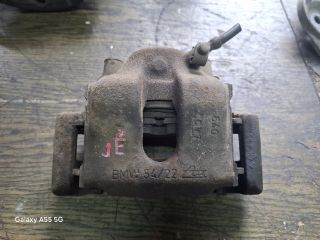 bontott BMW 3 E46 Jobb első Féknyereg Munkahengerrel