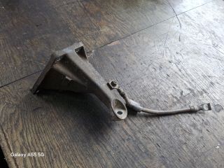 bontott BMW 3 E46 Motor Tartó Bak (Fém)