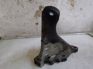 bontott BMW 3 E46 Motor Tartó Bak (Fém)