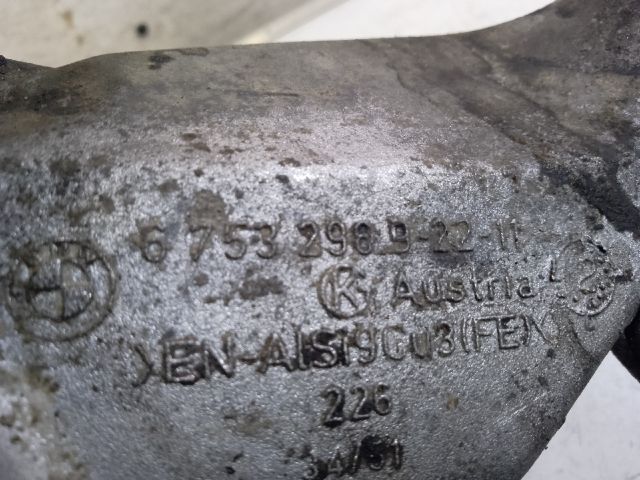 bontott BMW 3 E46 Motor Tartó Bak (Fém)