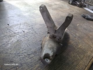 bontott BMW 3 E46 Motor Tartó Bak (Fém)