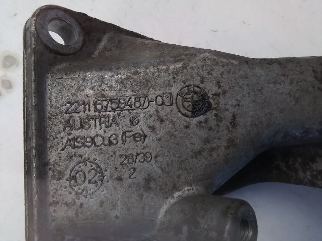 bontott BMW 3 E46 Motor Tartó Bak (Fém)