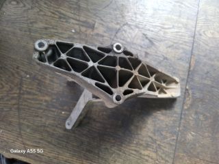 bontott BMW 3 E46 Motor Tartó Bak (Fém)
