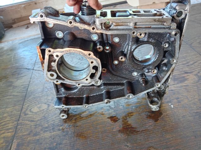 bontott BMW 3 E46 Olajszivattyú