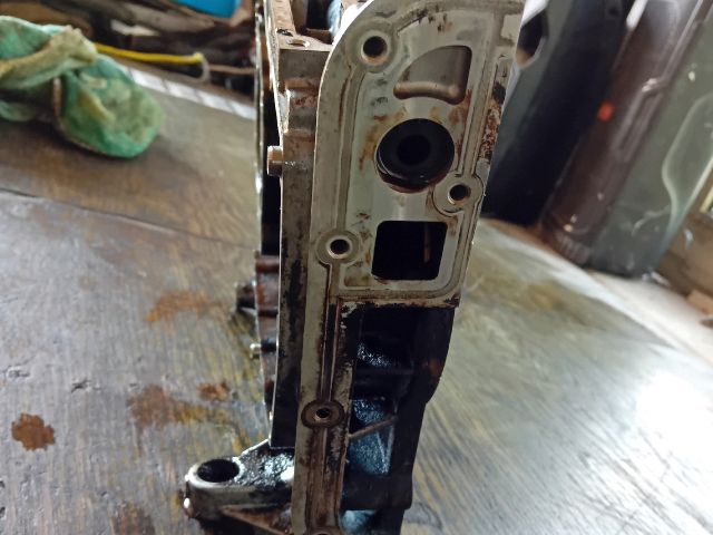 bontott BMW 3 E46 Olajszivattyú