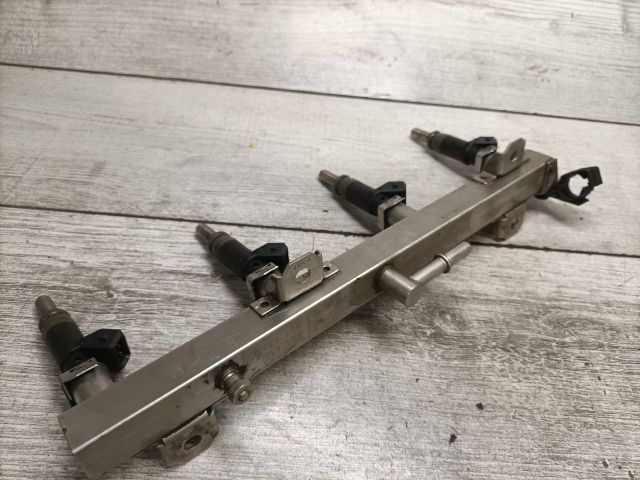 bontott BMW 3 E46 Porlasztó (1 db)