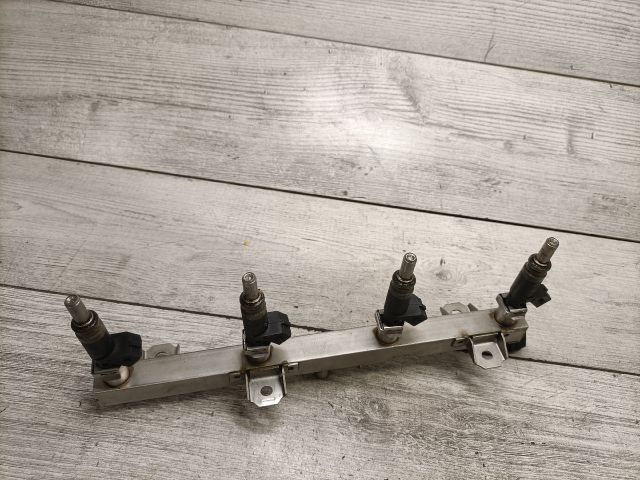 bontott BMW 3 E46 Porlasztó (1 db)