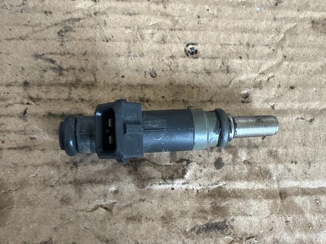 bontott BMW 3 E46 Porlasztó (1 db)