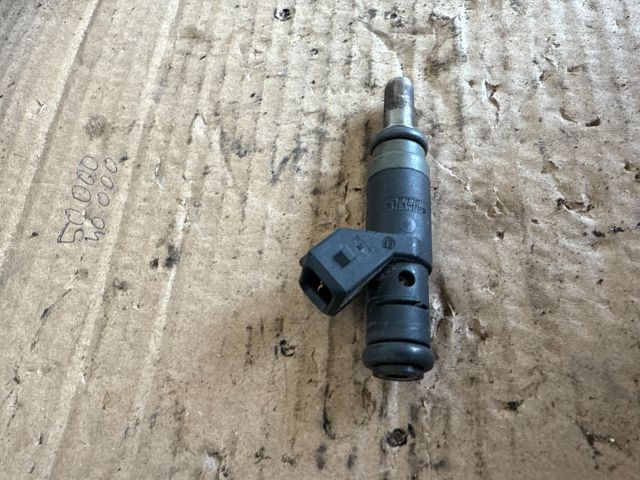 bontott BMW 3 E46 Porlasztó (1 db)