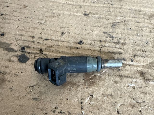 bontott BMW 3 E46 Porlasztó (1 db)