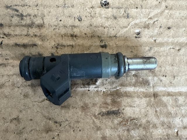 bontott BMW 3 E46 Porlasztó (1 db)