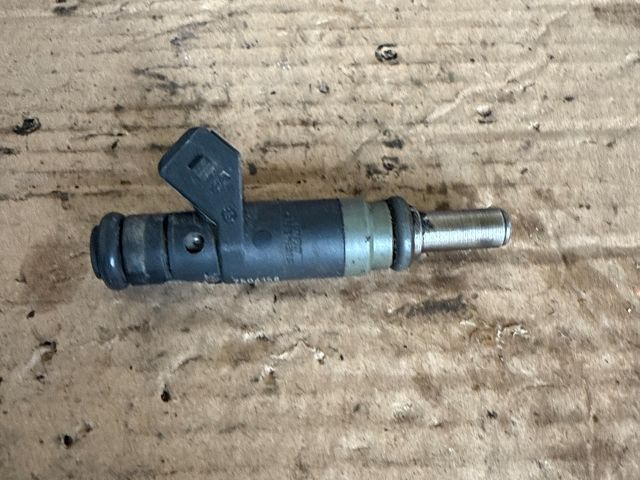 bontott BMW 3 E46 Porlasztó (1 db)