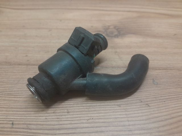 bontott BMW 3 E46 Porlasztó (1 db)