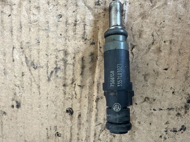 bontott BMW 3 E46 Porlasztó (1 db)