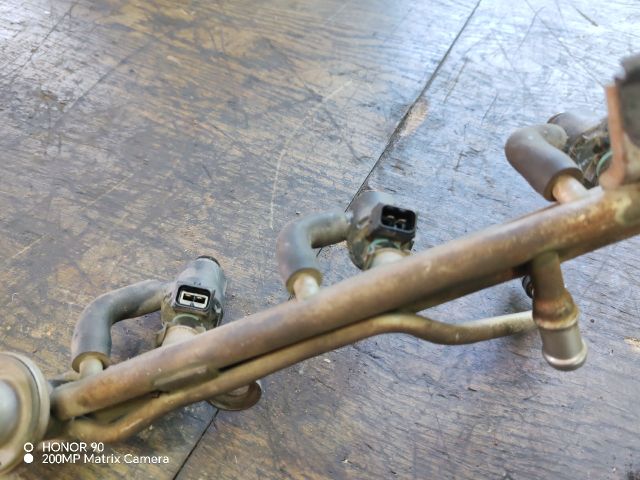 bontott BMW 3 E46 Porlasztó Sor / Híd