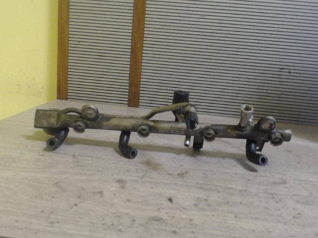 bontott BMW 3 E46 Porlasztó Sor / Híd