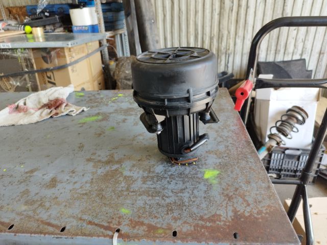 bontott BMW 3 E46 Szekunder Levegő Szivattyú