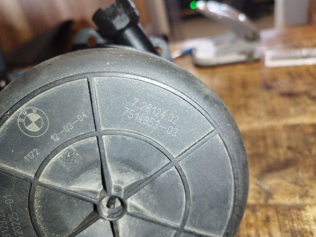 bontott BMW 3 E46 Szekunder Levegő Szivattyú