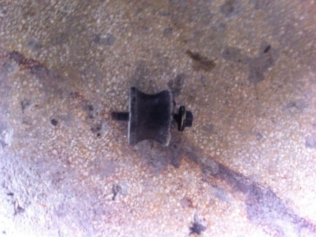 bontott BMW 3 E46 Váltó Tartó Bak (Pozíciófüggetlen)